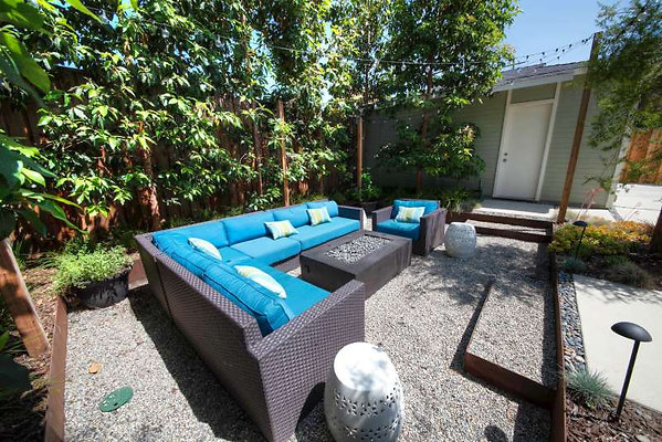 11094 patio 7