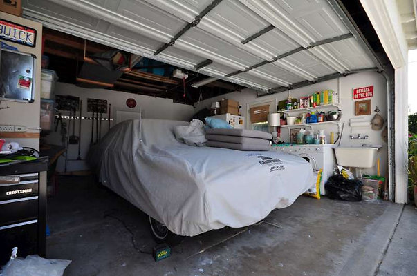 9071 garage 1