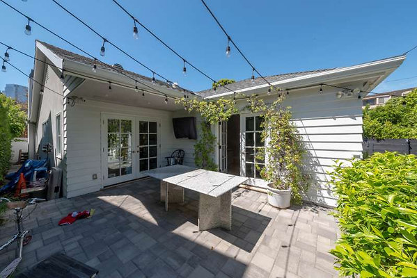 11550 patio 3