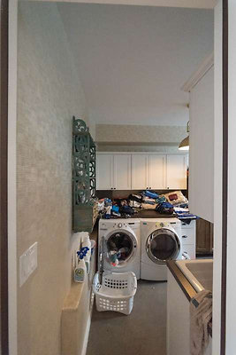 11550 laundry 1