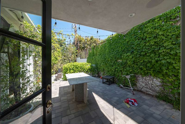 11550 patio 1