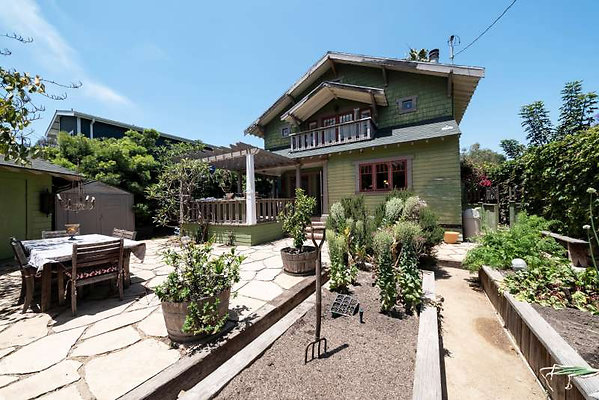 11109 patio 11