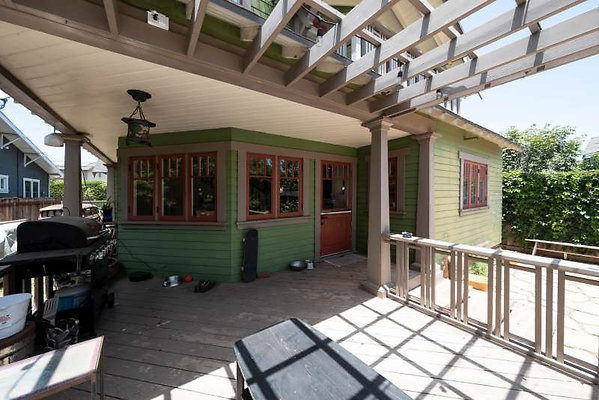 11109 patio 5