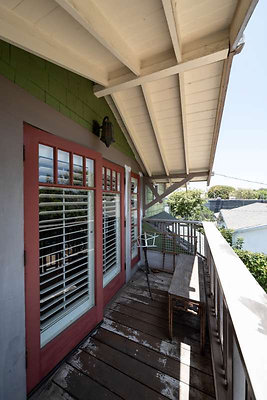 11109 balcony 1