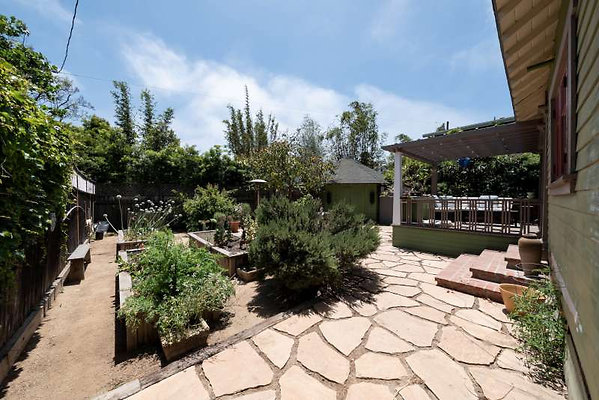 11109 patio 8