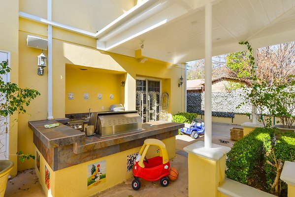 UNIVERSAL-A927-Tarzana-68