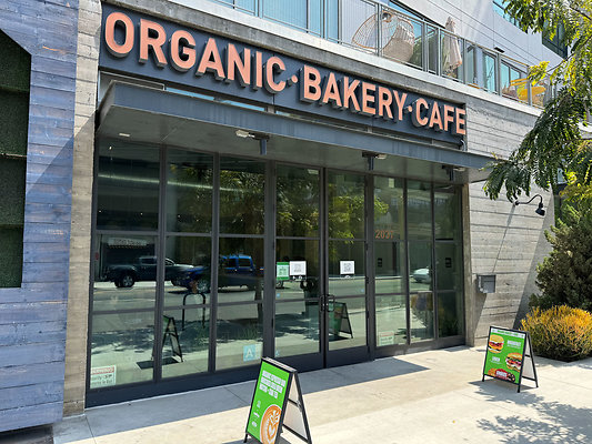 Hi Bakery