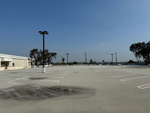Hawthorne Mall