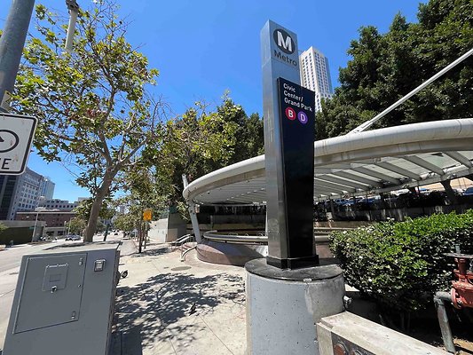 Civic Center Grand Park Station