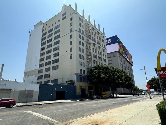 155 W Washington Blvd Cap Equity