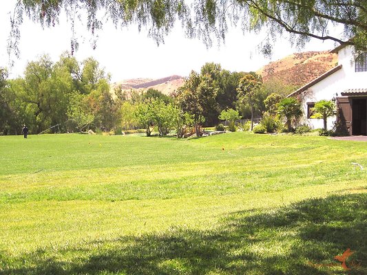 Landscapes 32 Lake Lawn 01