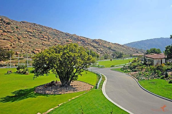 Roads 10 Guest Houses