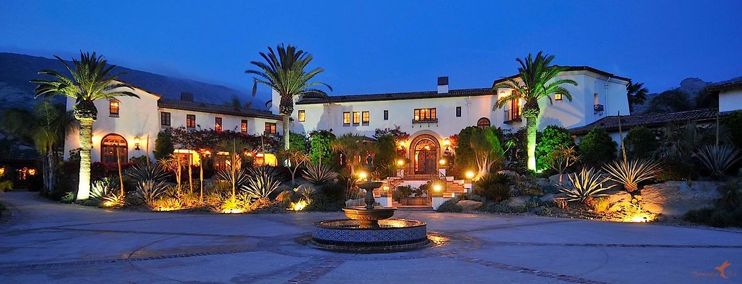 Villa 03 Front Exterior Twilight