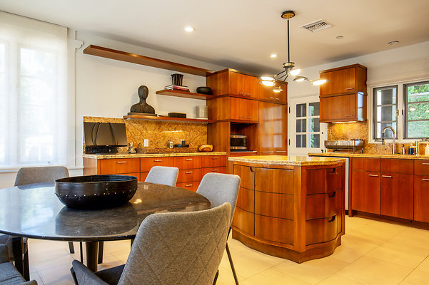 UNIVERSAL-D333-BH-83