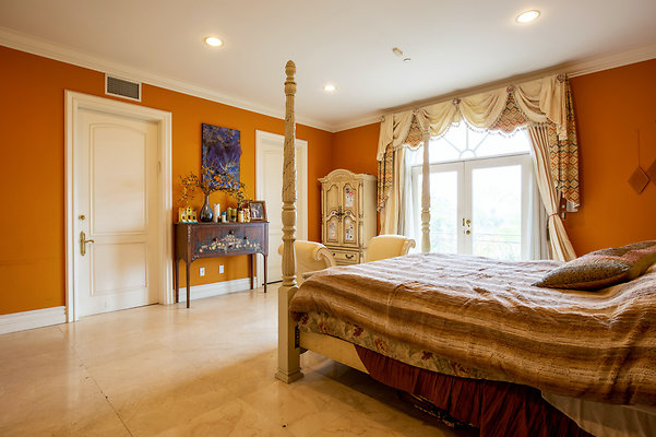 UNIVERSAL-D168-BW-71