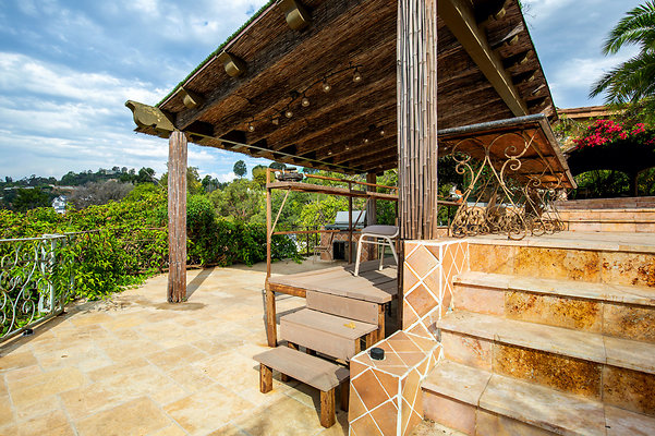 UNIVERSAL-D168-BW-98