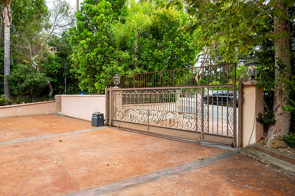 UNIVERSAL-D168-BW-108