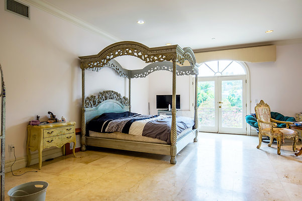 UNIVERSAL-D168-BW-78