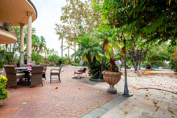 UNIVERSAL-D168-BW-90