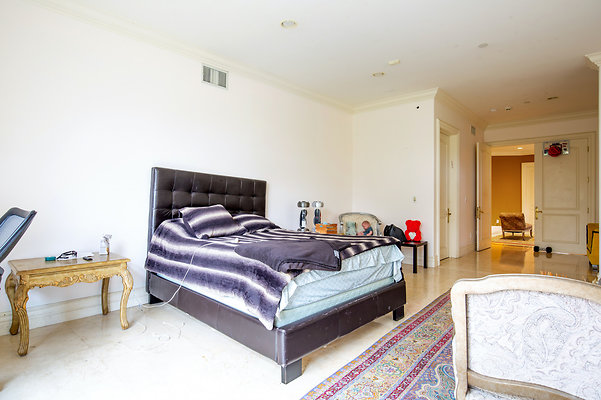 UNIVERSAL-D168-BW-75