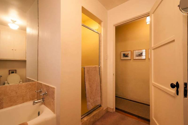 10492 bath 5