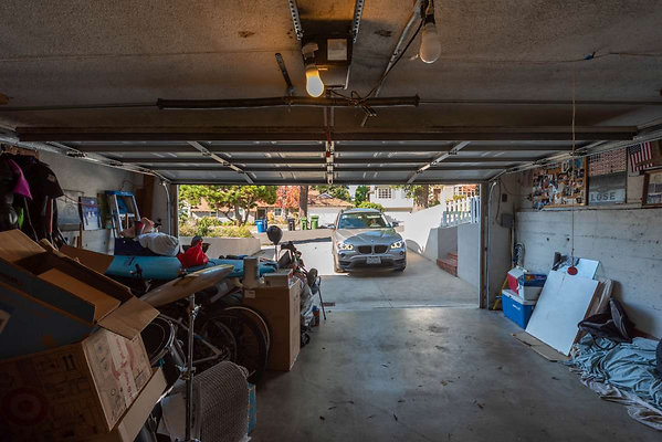 13074 garage 1