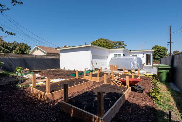 12363 garden 1