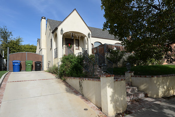 10319 Tennessee Av