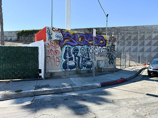 901 S Bixel St