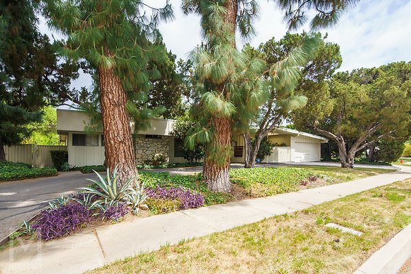 woodland hills 3