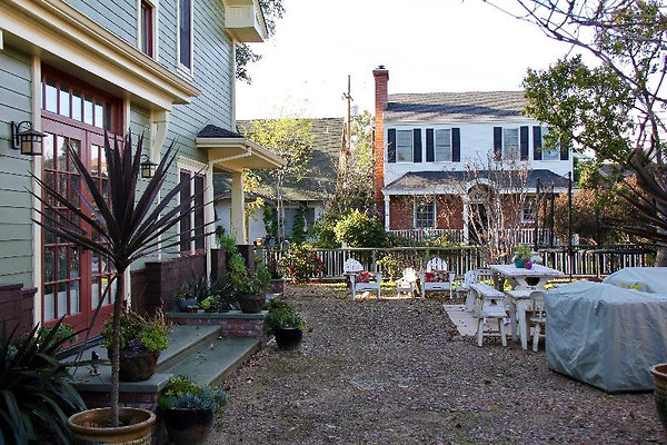 3311 garden 1