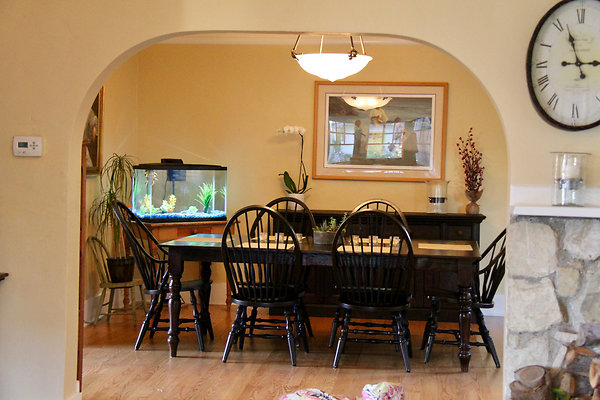 3311 dining 1