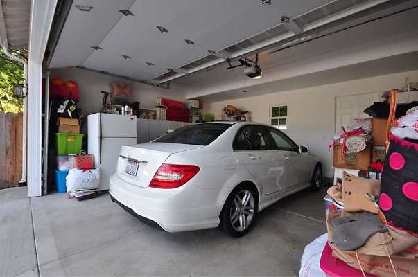 9832 garage 2