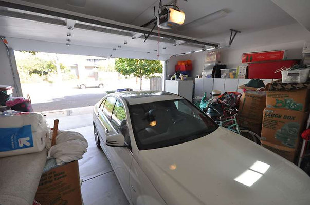 9832 garage 1