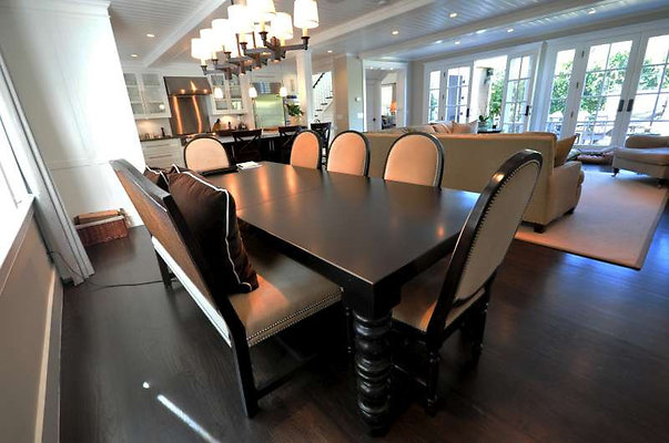 9210 dining 3