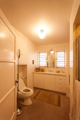 10492 bath 4