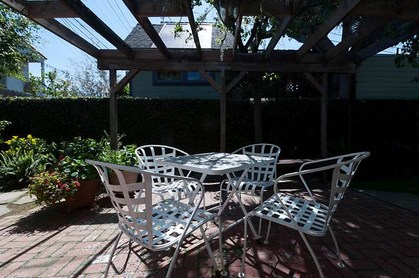 10492 patio 1