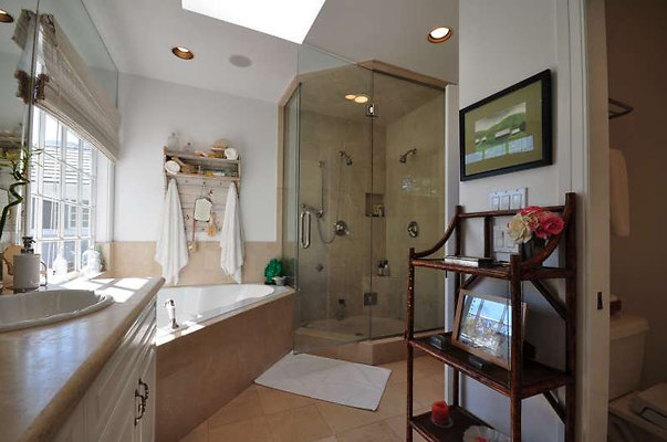 8727 bath 2