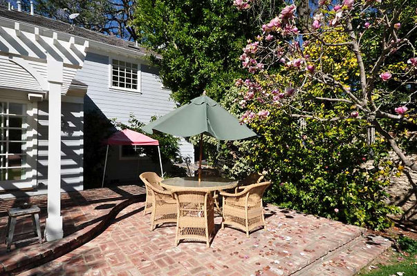 8727 patio 2