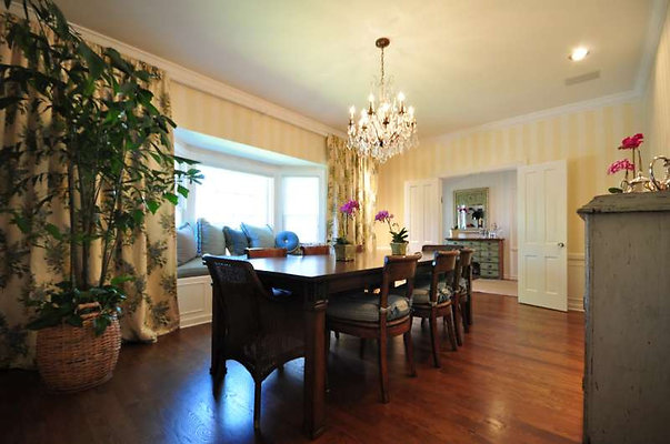 8727 dining 3