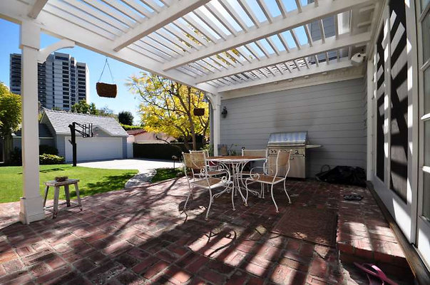 8727 patio 1