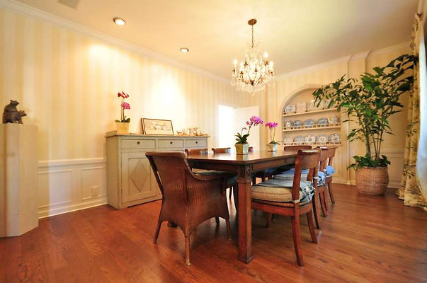 8727 dining 5