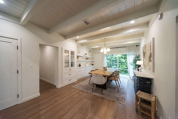 13387 dining 5