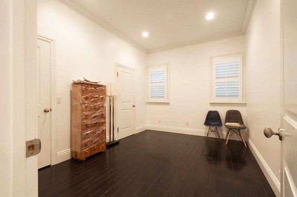 10698 room 2