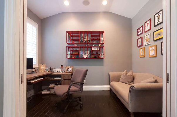 10698 office 1