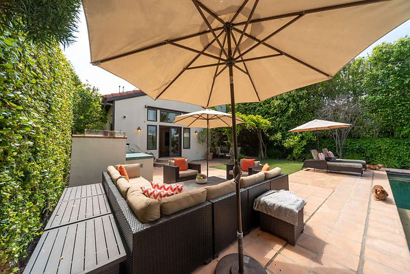 12037 patio 6