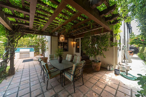 12037 patio 1