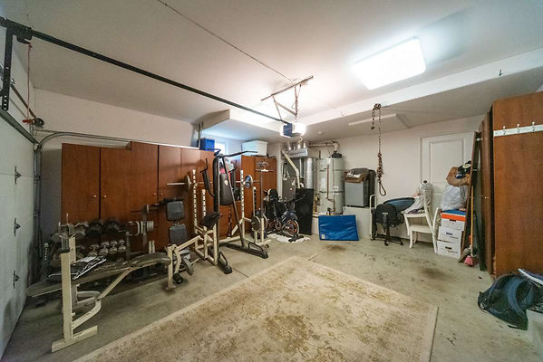 12037 garage 2
