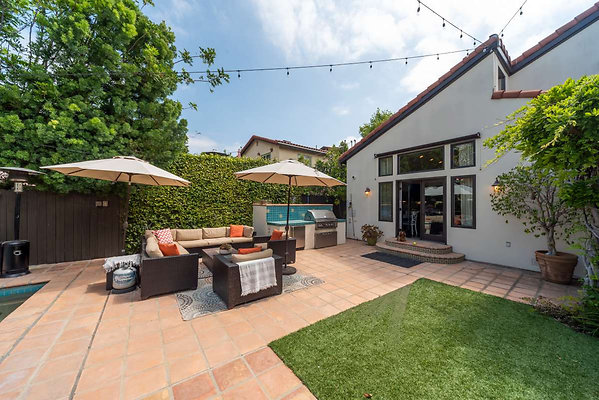 12037 patio 9