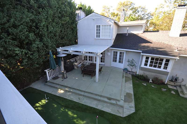 9797 patio 4